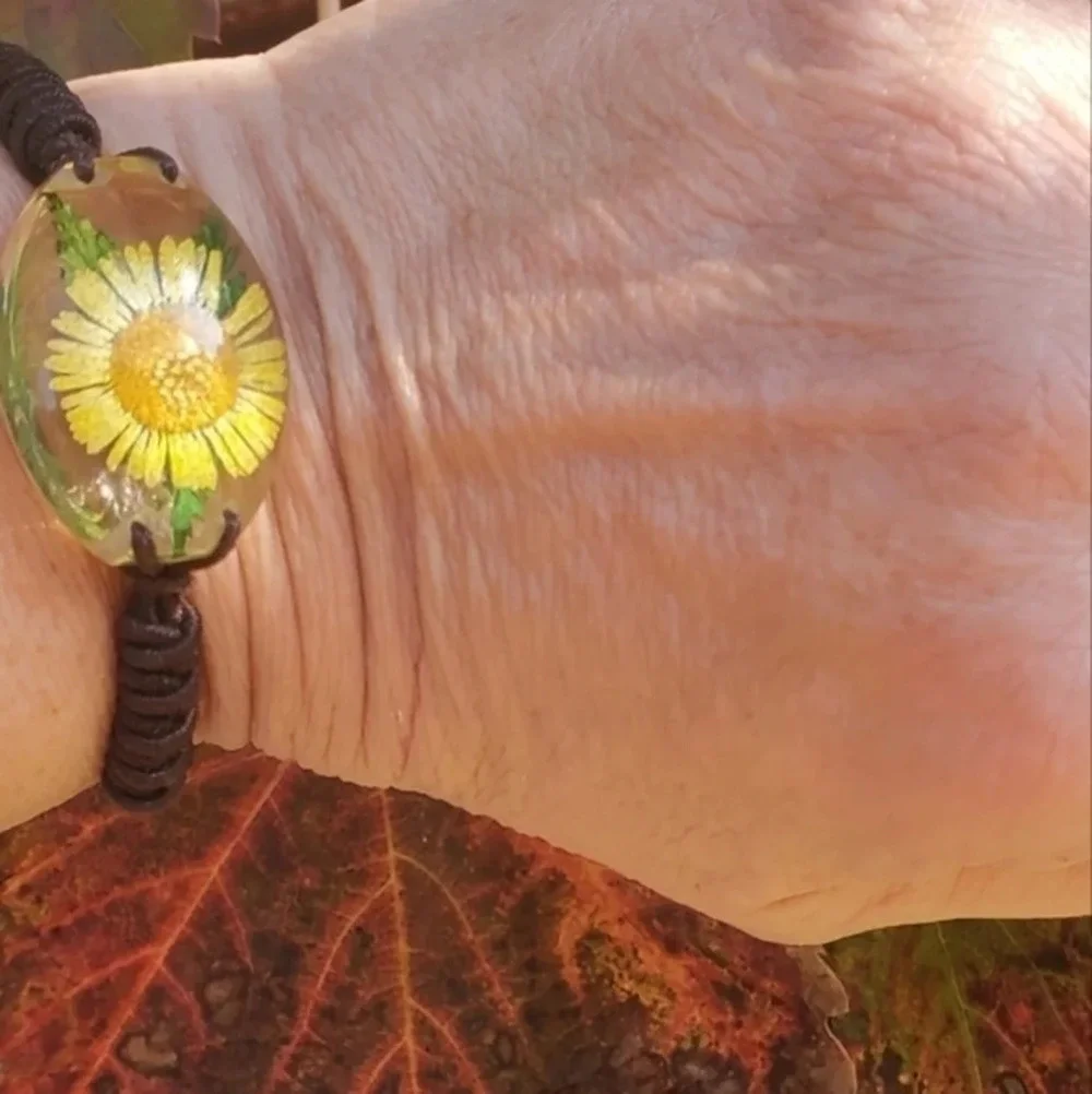 Daisy‎ Flower Child adjustable bracelet